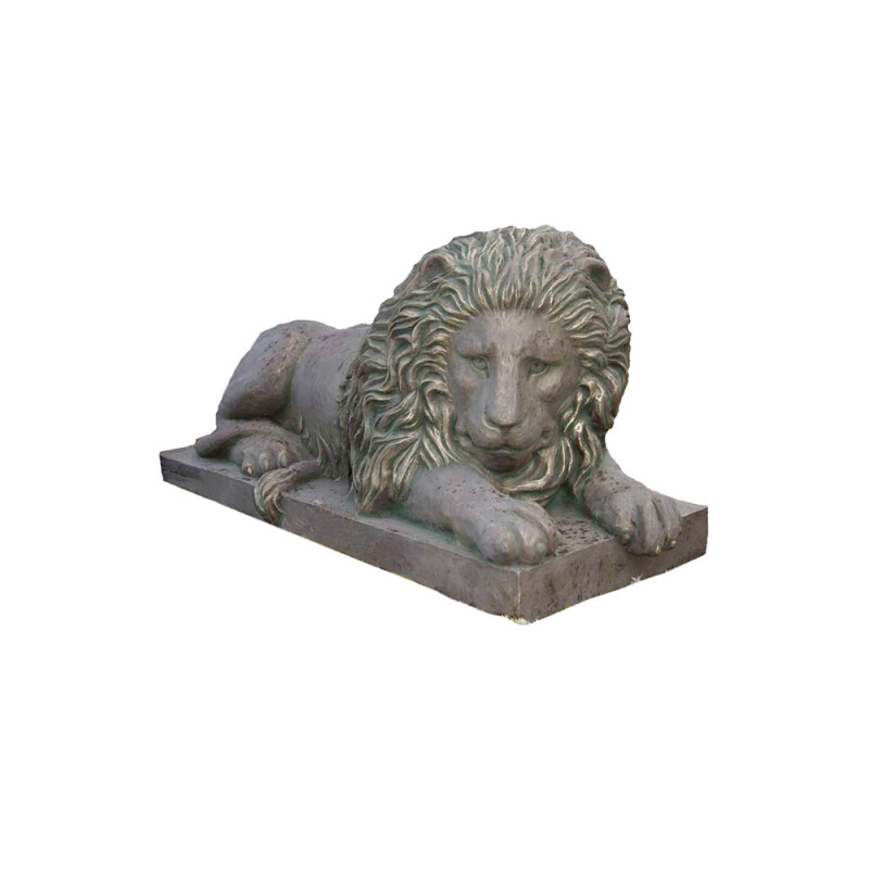 Лев голова вверх