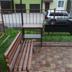 Мангальная беседка с мангалом, столиком и лавкой